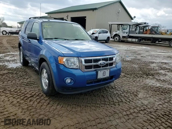 2012 Ford Escape XLT z VIN 1FMCU9DG3CKB40111, wystawiony jako Copart lot #52329085 z przebiegiem 106 114 mil mil oraz Czysty tytuł • Clean title. Historia ofert i sprzedaży dostępna na DreamBid. Obrazek 14.