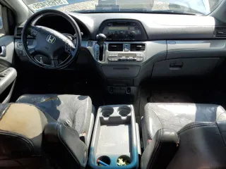 2006 Honda Odyssey EX-L z VIN 5FNRL38686B025733, wystawiony jako Copart lot #57657425 z przebiegiem 214 303 mil mil oraz Szkoda całkowita • Salvage title. Historia ofert i sprzedaży dostępna na DreamBid. Obrazek 8.