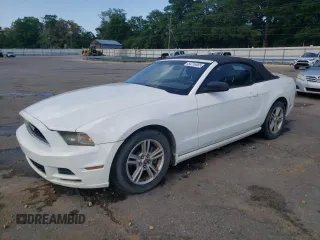 2013 Ford Mustang V6 with VIN 1ZVBP8EM9D5275936, listed as a Copart auction lot 54716455 with 225,596 mi miles and Salvage title. Bid and sale history available at DreamBid. Image 1.
