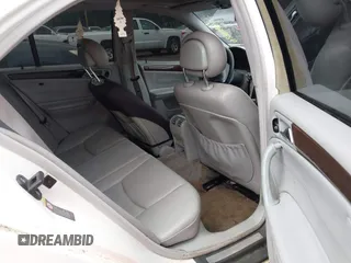 2003 Mercedes-Benz C 320 z VIN WDBRF84J43F414101, wystawiony jako IAAI lot #42385841 z przebiegiem Nie podano mil oraz . Historia ofert i sprzedaży dostępna na DreamBid. Obrazek 8.