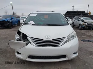 2015 Toyota Sienna XLE with VIN 5TDYK3DC9FS595827, listed as a IAAI auction lot 41014820 with 119,143 mi miles. Bid and sale history available at carsss.com. Image 12.