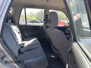 1998 Honda CR-V EX with VIN JHLRD1864WC041543, listed as a IAAI auction lot 42052076 with 322,864 mi miles. Bid and sale history available at carsss.com. Image 8.