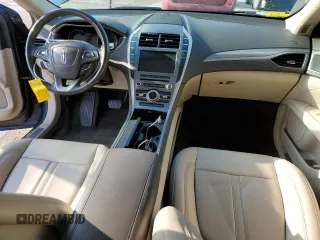2017 Lincoln MKZ Premiere z VIN 3LN6L5A94HR648587, wystawiony jako Copart lot #52230805 z przebiegiem 92 945 mil mil oraz Szkoda całkowita • Salvage title. Historia ofert i sprzedaży dostępna na DreamBid. Obrazek 8.