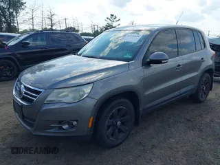 2010 Volkswagen Tiguan S with VIN WVGBV7AX8AW526711, listed as a IAAI auction lot 42735039 with 149,436 mi miles and . Bid and sale history available at DreamBid. Image 2.