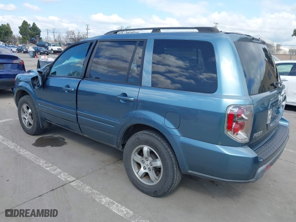 2008 Honda Pilot EX-L with VIN 5FNYF18798B025615, listed as a IAAI auction lot 38909579 with 121,128 mi miles. Bid and sale history available at carsss.com. Image 3.