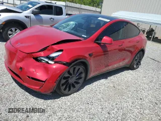 2023 Tesla Model Y Performance z VIN 7SAYGDEF0PF957021, wystawiony jako Copart lot #53354575 z przebiegiem 10 239 mil mil oraz Szkoda całkowita • Salvage title. Historia ofert i sprzedaży dostępna na DreamBid. Obrazek 1.