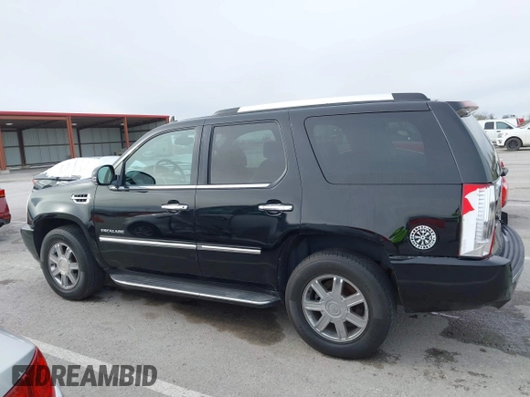 2007 Cadillac Escalade z VIN 1GYFK63837R424460, wystawiony jako IAAI lot #41859862 z przebiegiem 138 690 mil mil oraz . Historia ofert i sprzedaży dostępna na DreamBid. Obrazek 14.
