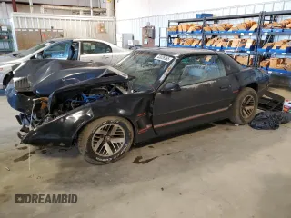 1986 Pontiac Firebird Trans Am with VIN 1G2FW87F1GL203798, listed as a Copart auction lot 43026365 with 124,083 mi miles and Salvage title. Bid and sale history available at DreamBid. Image 1.