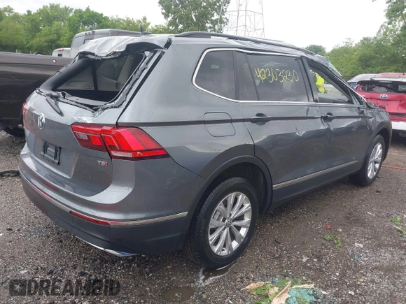 2018 Volkswagen Tiguan SEL с VIN 3VV3B7AX6JM213577, выставлен на аукционе IAAI как лот 42303230 с пробегом 30 328 миль миль и . История ставок и продаж доступна на DreamBid. Изображение 6.