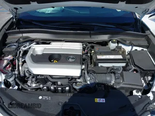 2020 Lexus UX 200 с VIN JTHP3JBH9L2022648, выставлен на аукционе IAAI как лот 42223772 с пробегом 35 128 миль миль и . История ставок и продаж доступна на DreamBid. Изображение 10.
