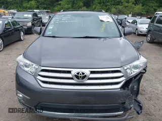 2013 Toyota Highlander Limited z VIN 5TDDK3EH0DS201184, wystawiony jako IAAI lot #42428945 z przebiegiem 179 518 mil mil oraz . Historia ofert i sprzedaży dostępna na DreamBid. Obrazek 12.