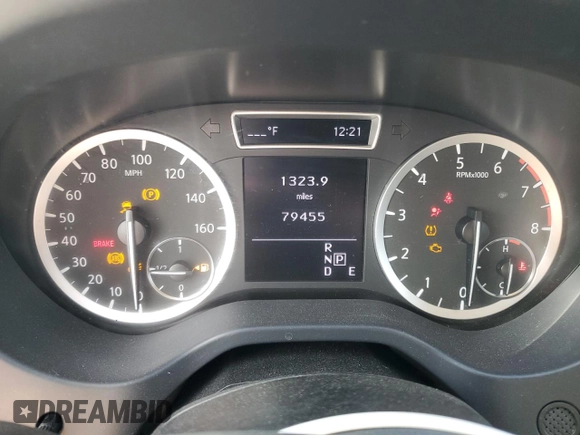 2017 Infiniti QX30 z VIN SJKCH5CP2HA032690, wystawiony jako Copart lot #51528025 z przebiegiem 79 455 mil mil oraz Szkoda całkowita • Salvage title. Historia ofert i sprzedaży dostępna na DreamBid. Obrazek 9.