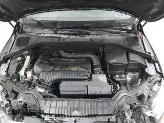 2016 Volvo S60 T5 Premier z VIN YV1612TK0G2410743, wystawiony jako IAAI lot #41717318 z przebiegiem 87 087 mil mil oraz . Historia ofert i sprzedaży dostępna na DreamBid. Obrazek 10.