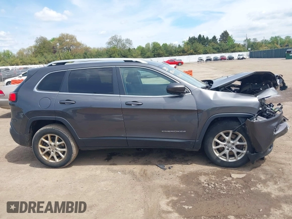 2017 Jeep Cherokee Latitude with VIN 1C4PJMCB0HW502208, listed as a IAAI auction lot 42204596 with 131,299 mi miles and . Bid and sale history available at DreamBid. Image 13.