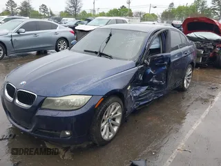 2011 BMW 3 Series 328i xDrive with VIN WBAPK5G50BNN31595, listed as a IAAI auction lot 41873082 with 1 mi miles. Bid and sale history available at carsss.com. Image 6.