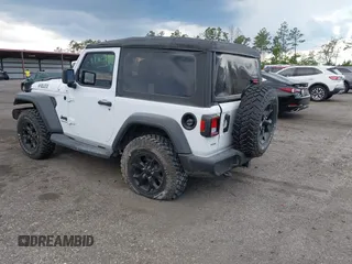 2022 Jeep Wrangler Sport S z VIN 1C4GJXAN9NW124190, wystawiony jako IAAI lot #42027247 z przebiegiem 8 376 mil mil oraz . Historia ofert i sprzedaży dostępna na DreamBid. Obrazek 3.