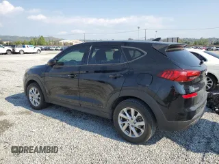 2020 Hyundai Tucson SE z VIN KM8J23A43LU250469, wystawiony jako Copart lot #56179735 z przebiegiem 113 473 mil mil oraz Czysty tytuł • Clean title. Historia ofert i sprzedaży dostępna na DreamBid. Obrazek 2.