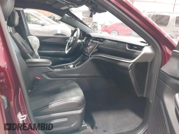 2025 Jeep Grand Cherokee Altitude X with VIN 1C4RJHAG9SC283983, listed as a IAAI auction lot 42495106 with 8,757 mi miles and . Bid and sale history available at DreamBid. Image 5.