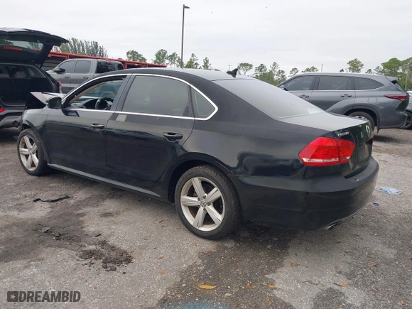2013 Volkswagen Passat SE w/Sunroof with VIN 1VWBH7A33DC150043, listed as a IAAI auction lot 41411518 with 132,208 mi miles. Bid and sale history available at carsss.com. Image 3.