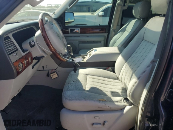 2004 Lincoln Navigator Luxury with VIN 5LMFU27R34LJ00573, listed as a Copart auction lot 74524964 with 152,719 mi miles and Clean Title. Bid and sale history available at carsss.com. Image 7.