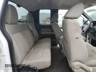 2010 Ford F-150 XL z VIN 1FTFX1CV5AKE47416, wystawiony jako Copart lot #65258895 z przebiegiem 260 458 mil mil oraz Czysty tytuł • Clean title. Historia ofert i sprzedaży dostępna na DreamBid. Obrazek 10.