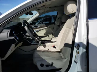 2019 Audi A6 Premium z VIN WAUD8AF27KN127243, wystawiony jako Copart lot #41983915 z przebiegiem 67 071 mil mil oraz Szkoda całkowita • Salvage title. Historia ofert i sprzedaży dostępna na DreamBid. Obrazek 7.