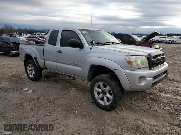 2008 Toyota Tacoma z VIN 5TEUU42N98Z503785, wystawiony jako Copart lot #42929865 z przebiegiem 143 447 mil mil oraz Czysty tytuł • Clean title. Historia ofert i sprzedaży dostępna na DreamBid. Obrazek 4.