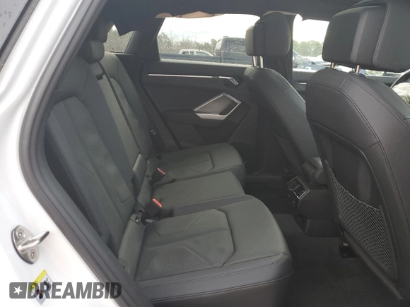 2024 Audi Q3 S line Premium z VIN WA1DECF34R1170613, wystawiony jako Copart lot #41694995 z przebiegiem 8 994 mil mil oraz Szkoda całkowita • Salvage title. Historia ofert i sprzedaży dostępna na DreamBid. Obrazek 12.