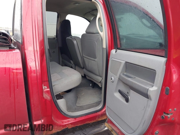 2007 Dodge 1500 SLT with VIN 1D7HU18217S189166, listed as a IAAI auction lot 42168002 with 264,304 mi miles. Bid and sale history available at carsss.com. Image 8.