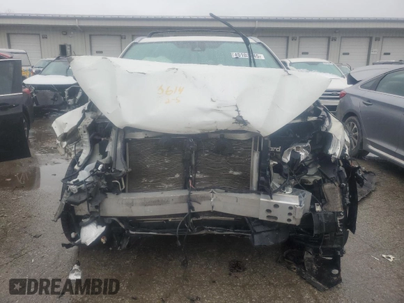 2018 Toyota Highlander SE z VIN 5TDKZRFH2JS548614, wystawiony jako Copart lot #45103245 z przebiegiem Nie podano mil oraz Szkoda całkowita • Salvage title. Historia ofert i sprzedaży dostępna na DreamBid. Obrazek 5.