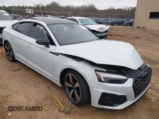 2022 Audi A5 Sportback S line Premium Plus z VIN WAUFACF5XNA039687, wystawiony jako IAAI lot #41552313 z przebiegiem Nie podano mil oraz . Historia ofert i sprzedaży dostępna na DreamBid. Obrazek 1.