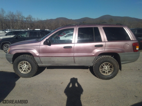 2002 Jeep Grand Cherokee Laredo with VIN 1J4GW48S92C169827, listed as a IAAI auction lot 41621901 with 169,373 mi miles. Bid and sale history available at carsss.com. Image 14.