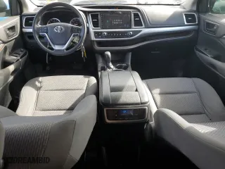 2016 Toyota Highlander LE with VIN 5TDZARFH9GS019885, listed as a Copart auction lot 49987835 with 42,949 mi miles and Salvage Title. Bid and sale history available at carsss.com. Image 8.