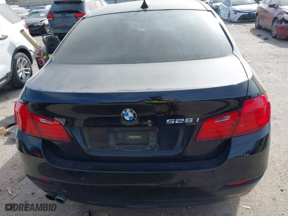 2014 BMW 5 Series 528i with VIN WBA5A5C53ED509116, listed as a IAAI auction lot 41818466 with 164,376 mi miles. Bid and sale history available at carsss.com. Image 16.
