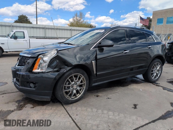 2014 Cadillac SRX Premium Collection z VIN 3GYFNGE34ES676646, wystawiony jako Copart lot #53478695 z przebiegiem 115 096 mil mil oraz Szkoda całkowita • Salvage title. Historia ofert i sprzedaży dostępna na DreamBid. Obrazek 1.