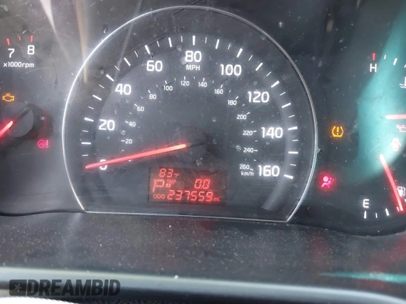 2014 Kia Sorento LX with VIN 5XYKT4A6XEG483251, listed as a IAAI auction lot 41987309 with 237,559 mi miles. Bid and sale history available at carsss.com. Image 7.
