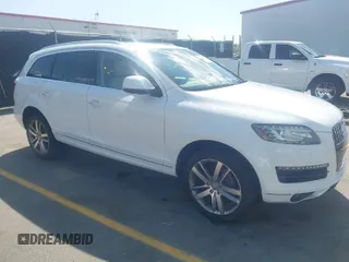 2014 Audi Q7 3.0T Premium Plus with VIN WA1LGAFE3ED013501, listed as a IAAI auction lot 41877771 with 115,087 mi miles. Bid and sale history available at carsss.com. Image 1.