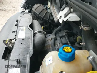 2016 Ram ProMaster Cargo z VIN 3C6TRVNG4GE100150, wystawiony jako IAAI lot #42044338 z przebiegiem 105 808 mil mil oraz . Historia ofert i sprzedaży dostępna na DreamBid. Obrazek 19.