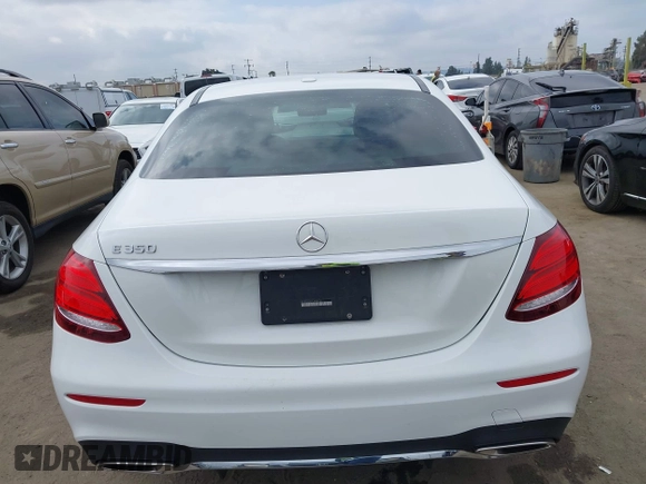 2020 Mercedes-Benz E 350 with VIN W1KZF8DB7LA818152, listed as a IAAI auction lot 41871865 with 89,101 mi miles and . Bid and sale history available at DreamBid. Image 17.