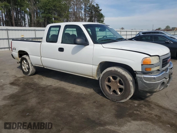 2006 GMC Sierra 1500 SLT z VIN 1GTEK19B36Z197048, wystawiony jako Copart lot #49546565 z przebiegiem 220 828 mil mil oraz Szkoda całkowita • Salvage title. Historia ofert i sprzedaży dostępna na DreamBid. Obrazek 4.