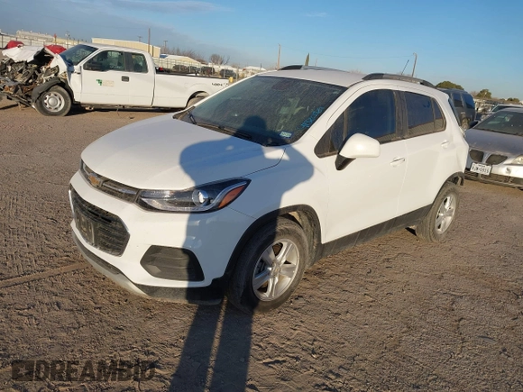 2022 Chevrolet Trax LT with VIN KL7CJLSM2NB560204, listed as a IAAI auction lot 41320531 with 35,865 mi miles. Bid and sale history available at carsss.com. Image 17.
