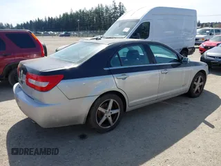 2007 Lincoln MKZ with VIN 3LNHM26T97R647118, listed as a IAAI auction lot 41945553 with 192,106 mi miles and . Bid and sale history available at carsss.com. Image 4.