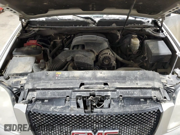 2011 GMC Yukon SLT with VIN 1GKS2CE05BR271281, listed as a Copart auction lot 45723165 with 235,095 mi miles and Salvage title. Bid and sale history available at DreamBid. Image 13.
