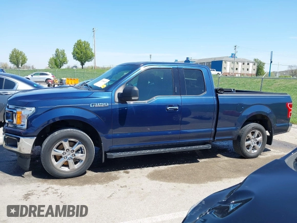 2018 Ford F-150 XL z VIN 1FTEX1CP6JFE07304, wystawiony jako IAAI lot #41984097 z przebiegiem 100 658 mil mil oraz . Historia ofert i sprzedaży dostępna na DreamBid. Obrazek 14.