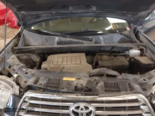 2009 Toyota Highlander Sport with VIN JTEES43A292147672, listed as a IAAI auction lot 41616411 with 148,002 mi miles. Bid and sale history available at carsss.com. Image 10.