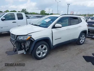 2018 Jeep Compass Altitude with VIN 3C4NJCBB7JT368604, listed as a IAAI auction lot 42092656 with 25,653 mi miles and . Bid and sale history available at DreamBid. Image 18.
