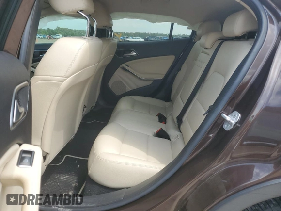 2015 Mercedes-Benz GLA 250 z VIN WDCTG4EB2FJ113312, wystawiony jako Copart lot #54522535 z przebiegiem 67 298 mil mil oraz Szkoda całkowita • Salvage title. Historia ofert i sprzedaży dostępna na DreamBid. Obrazek 11.
