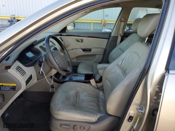 2011 Hyundai Azera Limited with VIN KMHFC4DF6BA537164, listed as a Copart auction lot 43716655 with 120,505 mi miles and Salvage Title. Bid and sale history available at carsss.com. Image 7.