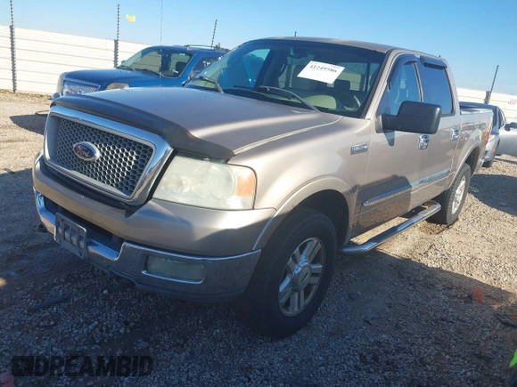 2004 Ford F-150 XLT with VIN 1FTPW14584KC35765, listed as a IAAI auction lot 41249586 with 322,715 mi miles. Bid and sale history available at carsss.com. Image 2.