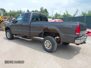 2005 Ford F-250 XL с VIN 1FTSX215X5EC32450, выставлен на аукционе IAAI как лот 42405822 с пробегом Не указан миль и . История ставок и продаж доступна на DreamBid. Изображение 3.